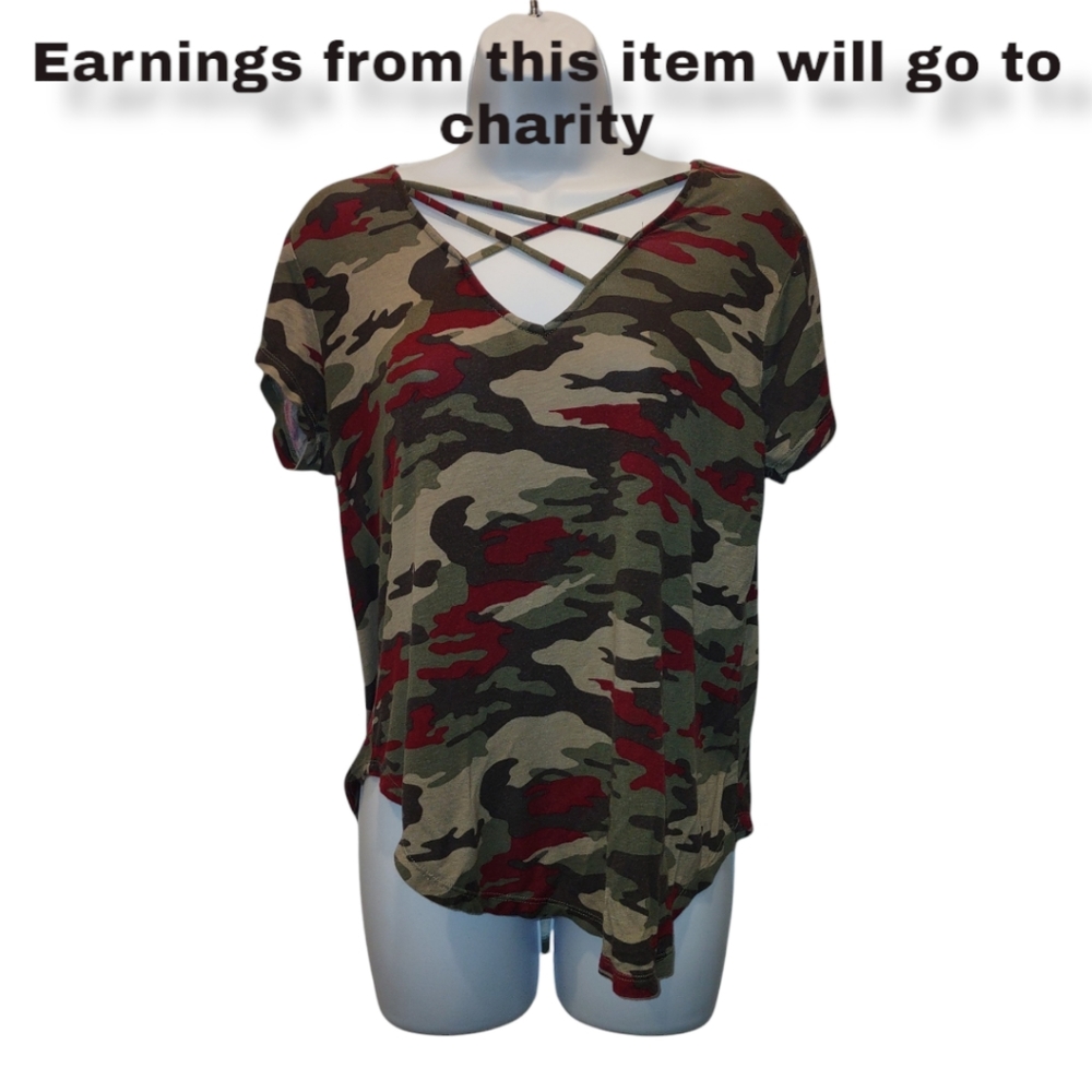 Rue21 Army shirt size M.